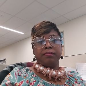 Meet your Posher, Karen kookoo